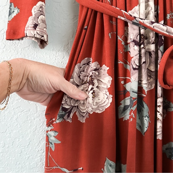 NWOT•Flamingo•Floral Maxi Dress•3/4 Sleeves•Pockets•Size Large - Picture 3 of 11